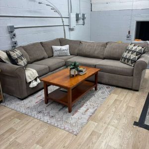 Raymour & Flanigan Kipling Sectional Sofa