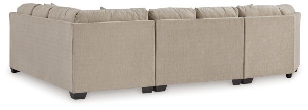 Brogan Bay 3-Piece Sectional with Cuddler - Image 3