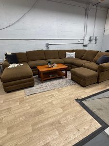 Bassett Sectional Sofa w/ Ottoman