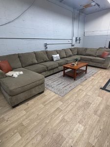 Ashley Furniture 5-Piece U-Shaped Sectional Sofa (Extra Large)
