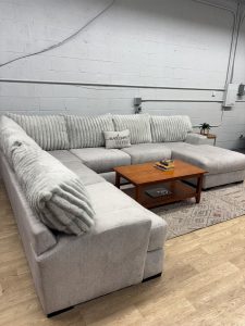Raymour & Flanigan Mondo 3-Piece Sectional Sofa