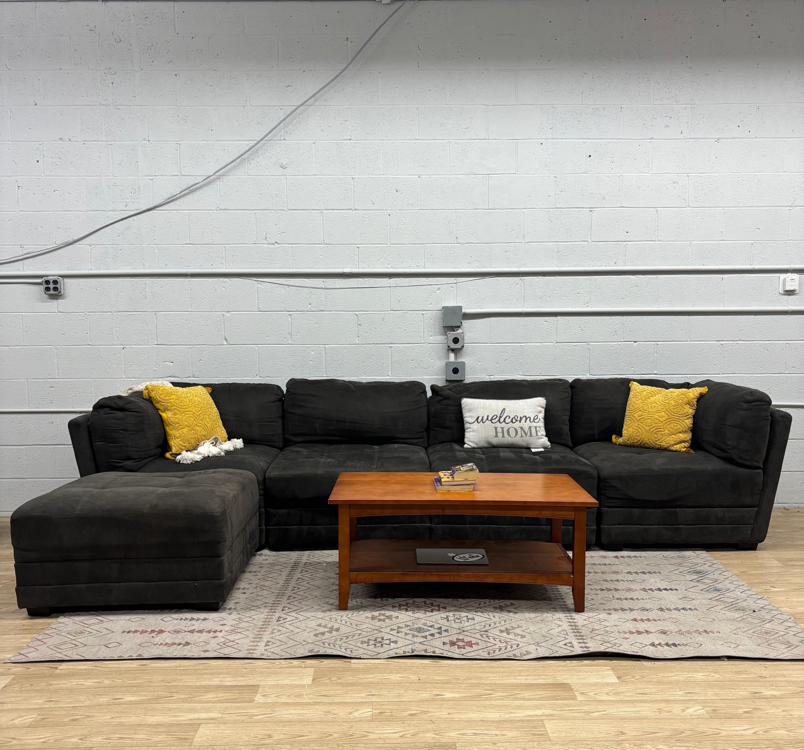 Thomasville Tisdale 5-Piece Modular Sectional - Image 5