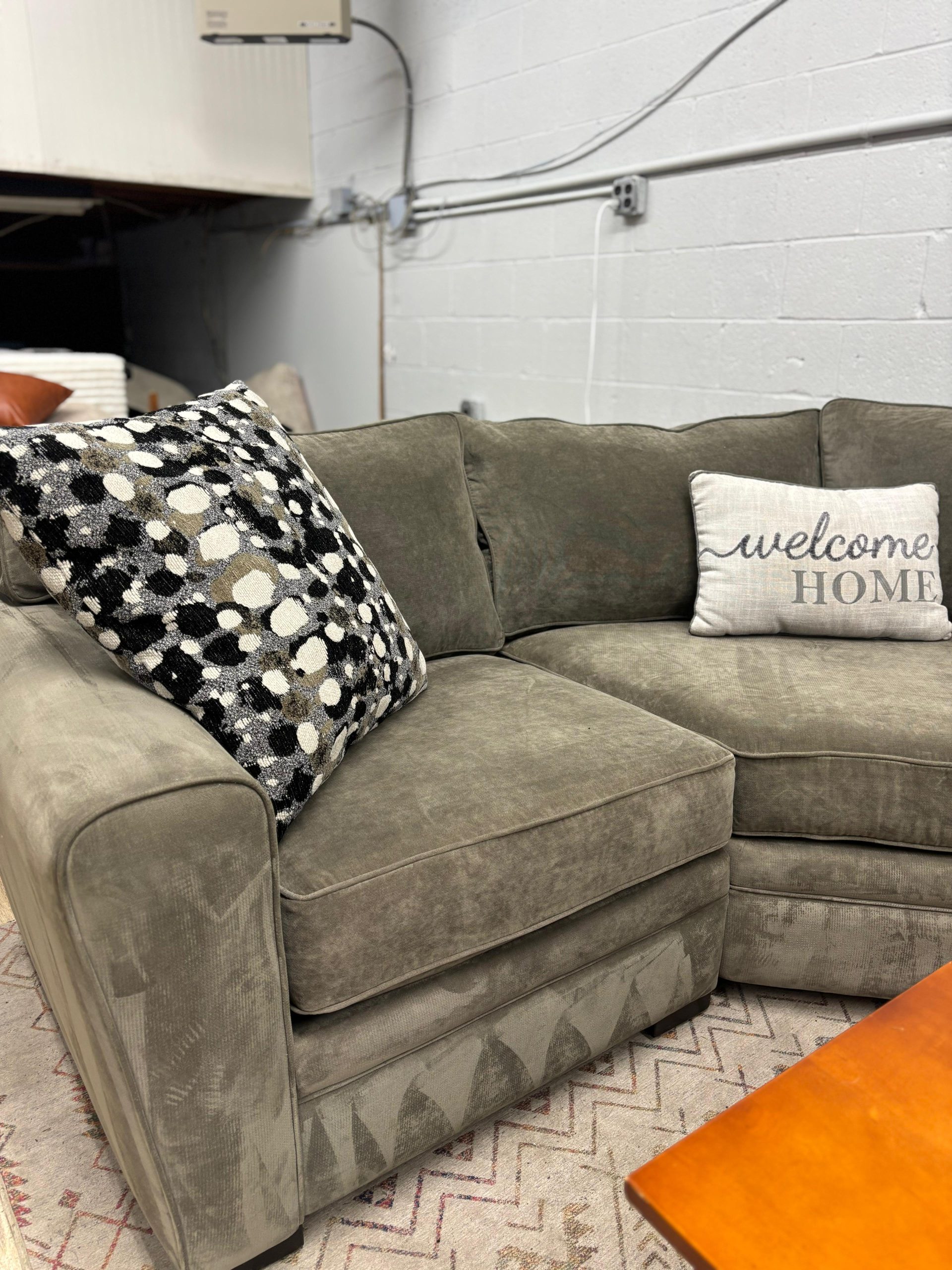 Raymour & Flanigan Artemis 4-Piece Wedge Sectional Sofa - Image 4