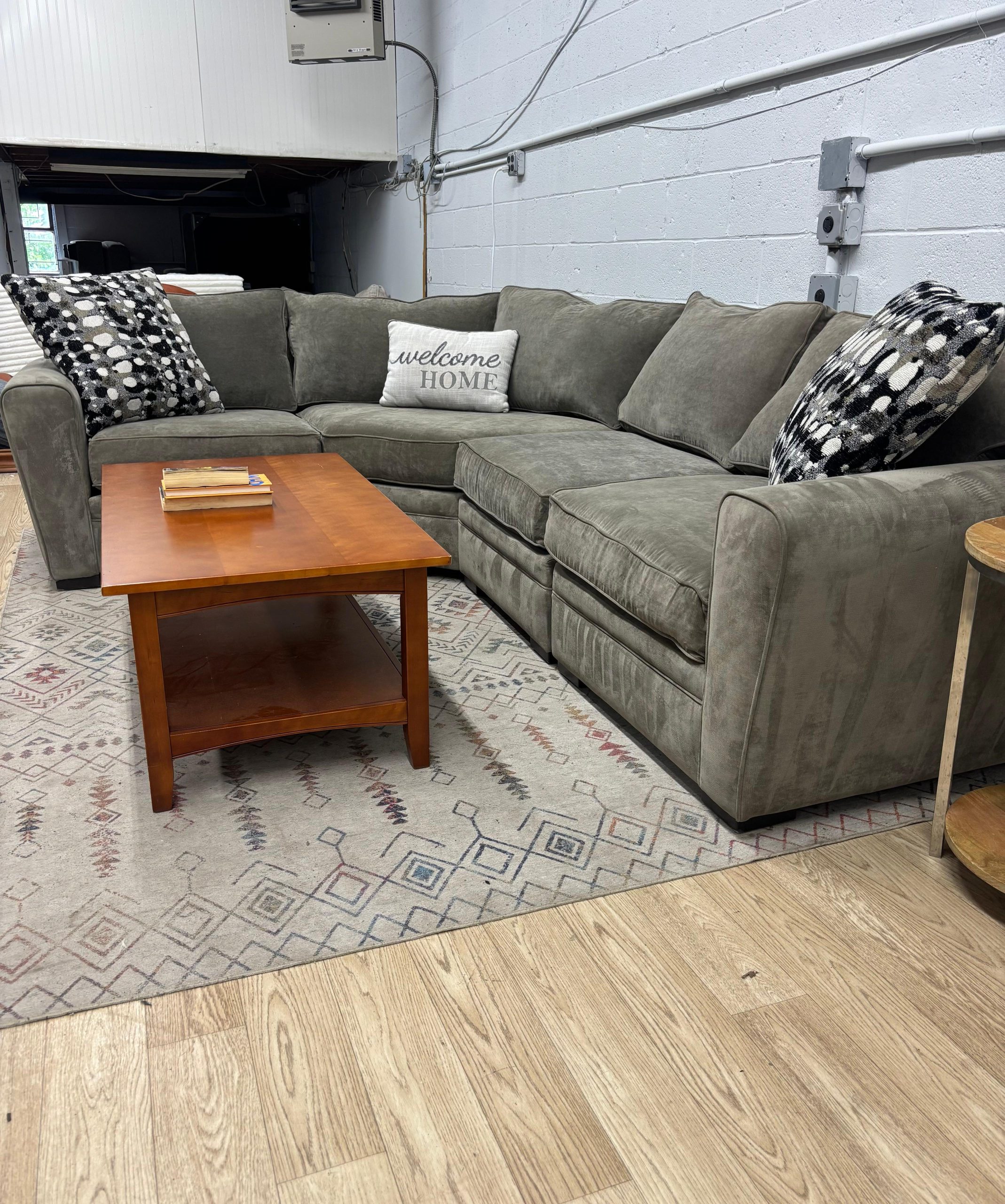 Raymour & Flanigan Artemis 4-Piece Wedge Sectional Sofa - Image 7