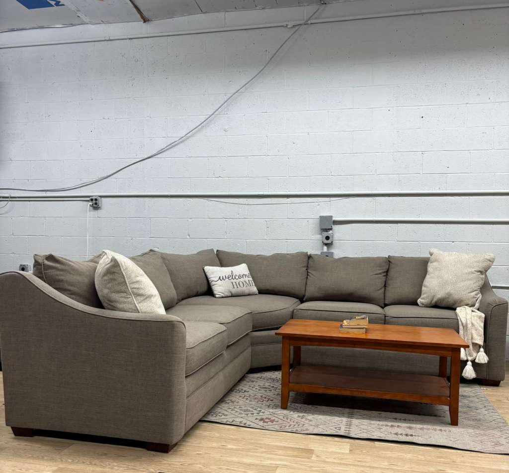 Craftmaster 3-Piece Wedge Sectional Sofa